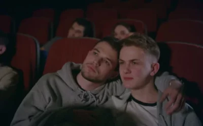 Un amigo y yo en el cine - citasgay.org